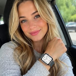 Model wearing Concrete Classic Leather Buckle for Apple Watch Apple Watch band
