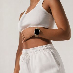 Model wearing Duo Gold Pink Milanese Loop For Apple Watch Apple Watch band