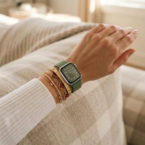 Model wearing Grass Green Milanese Loop For Apple Watch Apple Watch band