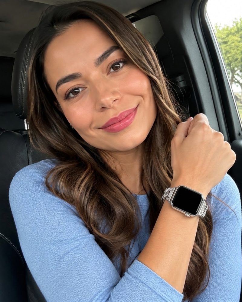 Model wearing Jersey Bracelet Band For Apple Watch – Silver Apple Watch band