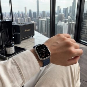 Model wearing Ocean Band for Apple Watch – Midnight Apple Watch band