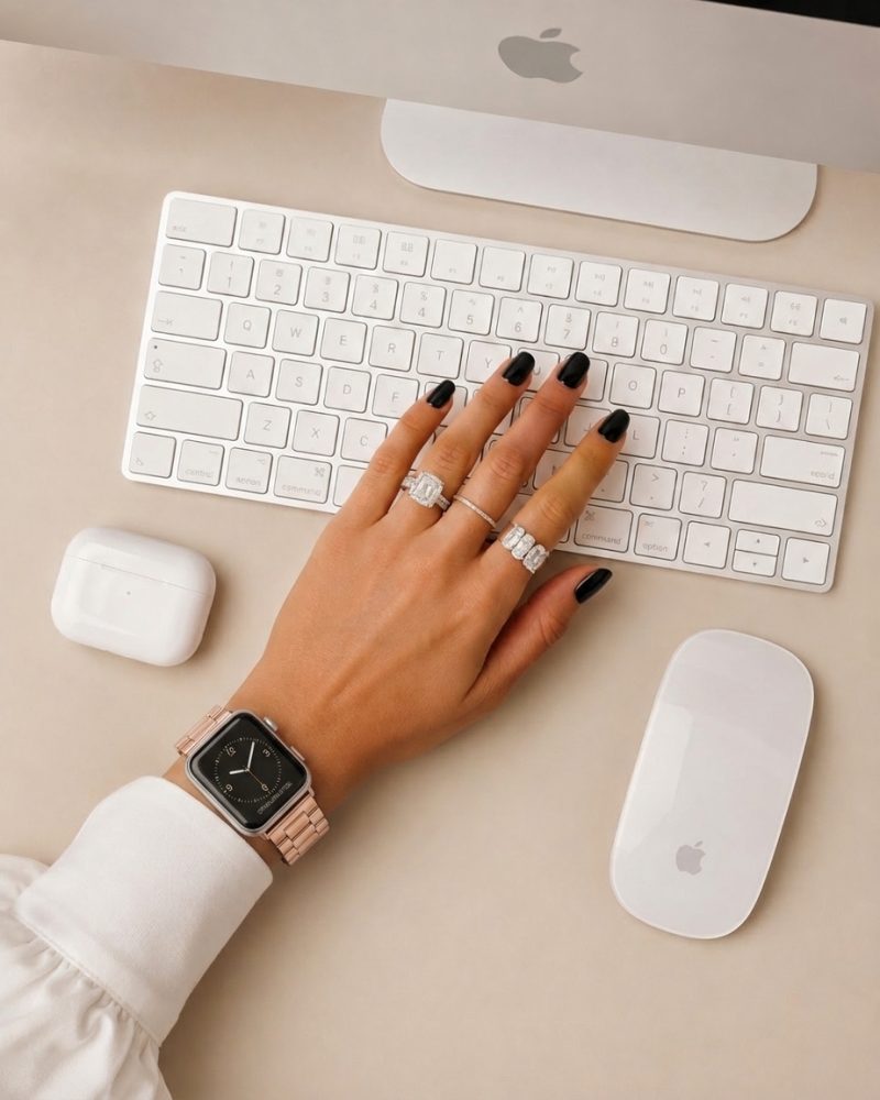Model wearing Rose Gold Stainless Steel Band for Apple Watch Apple Watch band