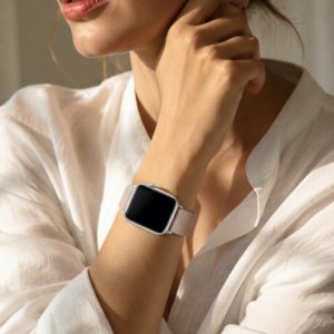 Model wearing Rose Pink Sport Loop For Apple Watch Apple Watch band